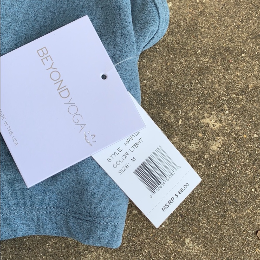 Beyond yoga blue crop top/bra! - Picture 4 of 6